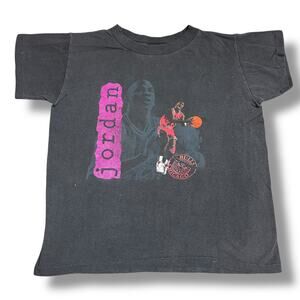 Vintage 90s Michael Jordan Chicago Bulls Graphic Tee Shirt Single Stitch NBA XS